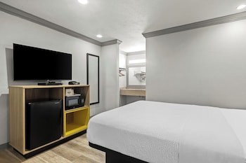 Room, 1 Queen Bed, Smoking