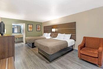 Standard Room, 2 Queen Beds, Non Smoking