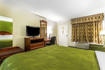 Standard Room, 1 Queen Bed, Non Smoking
