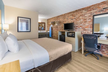Standard Room, 1 King Bed, Non Smoking