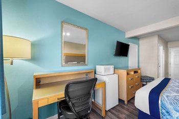 Studio Suite, 1 King Bed, Non Smoking