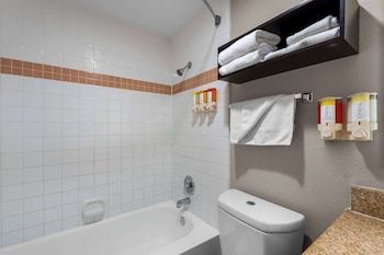 Business Room, 1 King Bed, Non Smoking, Ocean View