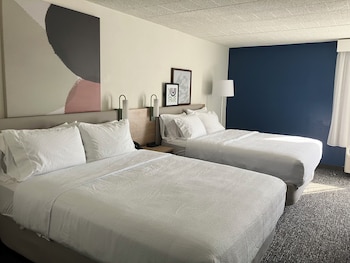 Room, 2 Queen Beds