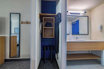 Room, 1 King Bed