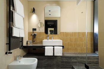 Deluxe Room, 1 King Bed, Terrace