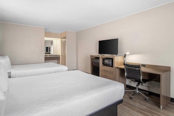Room, 2 Queen Beds, Non Smoking