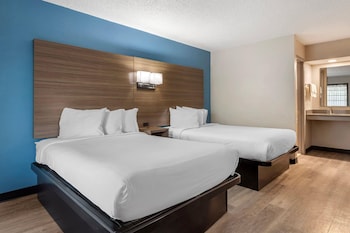 Deluxe Room, 2 Double Beds, Non Smoking, Kitchenette