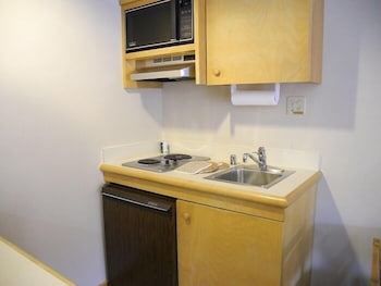 Basic Studio (Lofted)