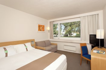 Standard Room, 1 Queen Bed with Sofa bed