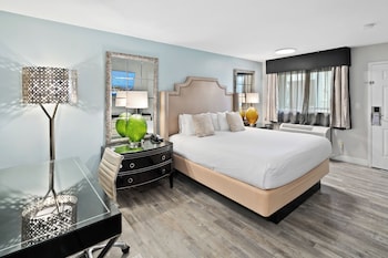 Room, 1 King Bed (ADA)
