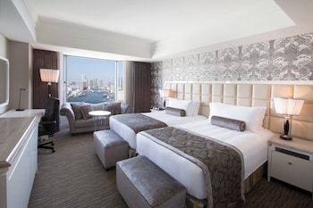 Classic Room, 2 Twin Beds, Club Lounge Access, River View