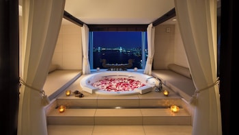 Suite, 1 Bedroom, Club Lounge Access, Bay View (Jetted Tub)