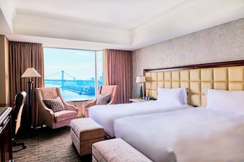 Classic Room, 2 Twin Beds, Bay View (High Floor)
