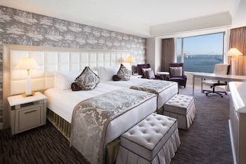Premium Room, 2 Twin Beds, Bay View (High Floor)