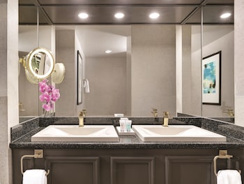 Tower One Bedroom Suite