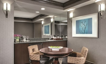 Tower One Bedroom Suite