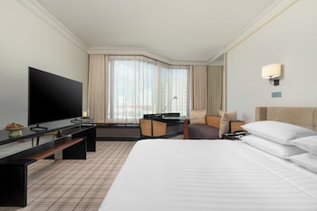 Room, 1 King Bed (view)