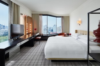 Executive Suite, 1 King Bed (Grand)