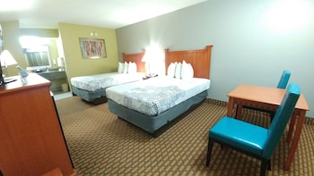 Standard Room, 2 Double Beds, Non Smoking, Jetted Tub
