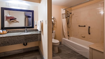 Standard Room, 1 King Bed, Accessible, Bathtub