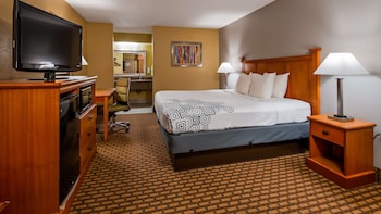 Standard Room, 1 King Bed, Accessible, Bathtub