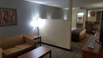 Suite, 1 King Bed, Non Smoking, Refrigerator & Microwave
