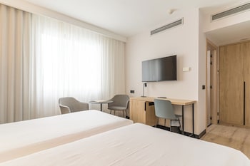Twin Room (Interior next to the lift)