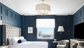 Grand Room, 1 King Bed, Accessible (High Floor)