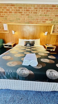 King Room with Spa Bath