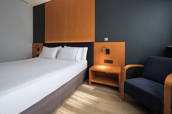 Double Room, Pool View