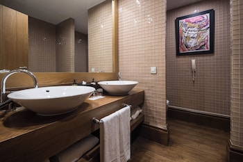 Junior Suite (V&L | 1 Pax)