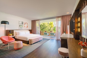 Suite, 1 King Bed (Hideaway)