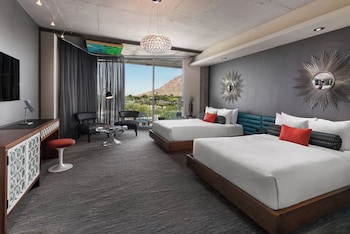 Signature Double Room, Tower