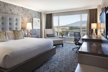 Fairmont Gold Harbor View Room, 1 King Bed