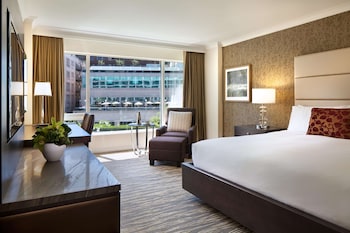 Fairmont City View Room, 1 Queen Bed