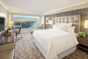 Fairmont Gold Harbor View Room, 1 King Bed