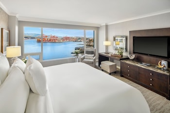 Deluxe Partial Harbor View Room, 2 Double Beds