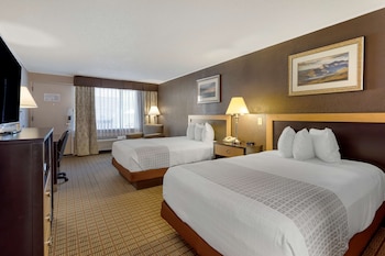 Standard Room, 2 Double Beds, Non Smoking, Refrigerator & Microwave