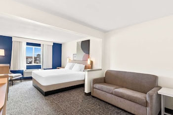 Studio, 1 King Bed