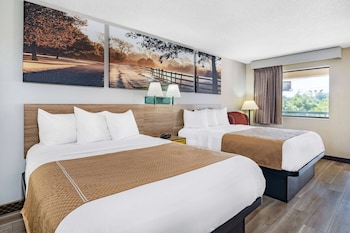 Room, 2 Queen Beds, Smoking