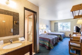 Standard Room, 2 Double Beds, Non Smoking