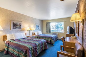 Standard Room, 2 Double Beds, Non Smoking