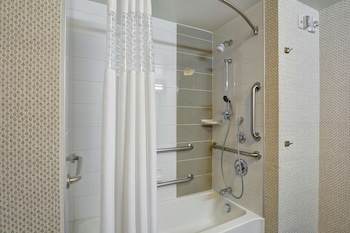 Two Queen Beds, Non-Smoking, Accessible