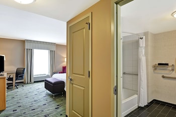 One King Bed, Non-Smoking, Accessible