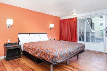 Room, 1 King Bed, Accessible Bathtub, Non Smoking