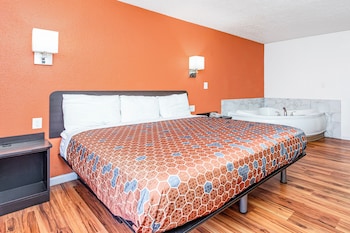 Room, 1 King Bed, Non Smoking, Jetted Tub