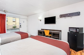 Room, 2 Double Beds, Smoking