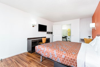 Room, 1 King Bed, Accessible Bathtub, Non Smoking