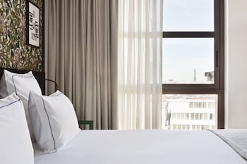 Superior Room (with View)