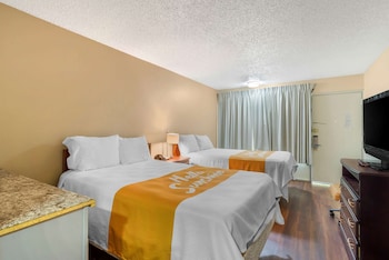 Standard Room, 2 Queen Beds, Smoking